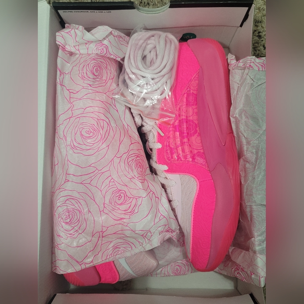 Kevin Durant Aunt Pearl Nike Gym Shoes